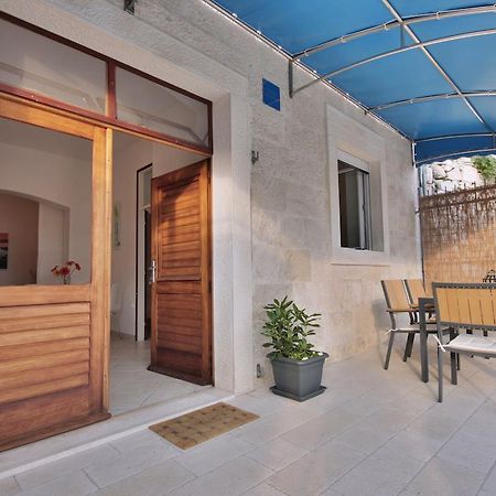 Apartment Zara 2 With Boat Place Mimice Exterior photo